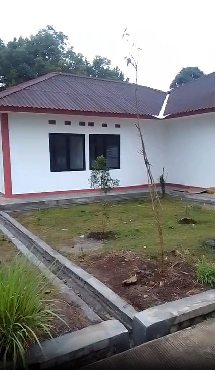 Aluminium dan HPL Ruangan A3 Sekolah Rakyat Cimahi | PT Nindya - Adhi KSO bekerja sama dengan PD Kusen Mekar Agung